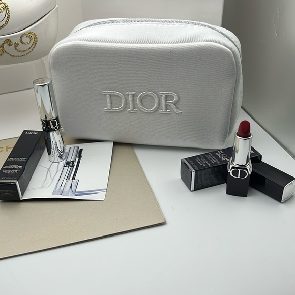 DiorWhite Cosmetic Pouch Shimmering Zip ClosureLipstick & Diorshow Mascara NWOT - Picture 1 of 17